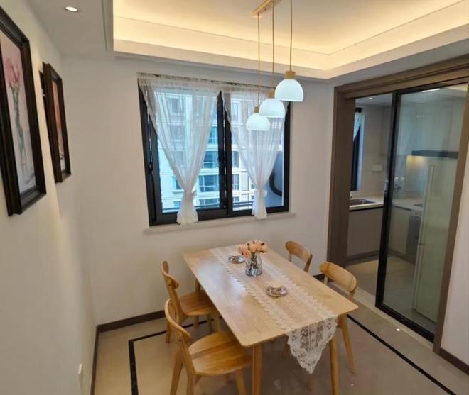 高房价下的家庭困境_贷款买房几年还清划算_贷款买房风险